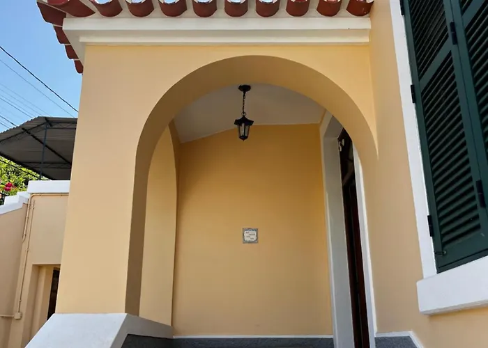 Lazareto 148 אכסניה *